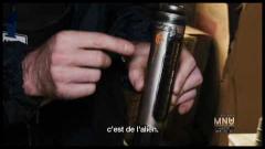 District 9 - Bande Annonce Officielle - VOST(fr)