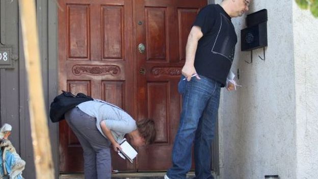 Des journalistes inspectent la maison de Nakoula Basseley Nakoula