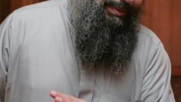 L'imam Abou Omar, de son vrai nom Hassan Mustafa Osama Nasr, pendant une conférence de presse d'Amnesty International au Caire en avril 2007. 