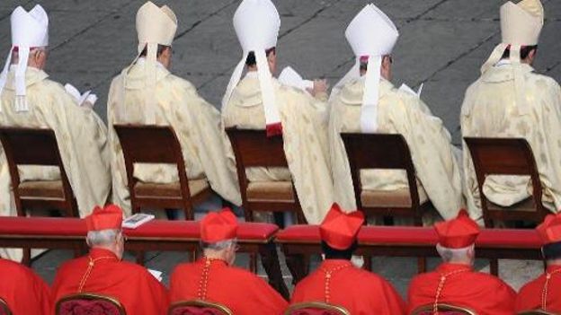 L'Eglise condamne le livre de Soeur farley, qui prend des positions très libérales par rapport à la doctrine traditionnelle de l'Eglise