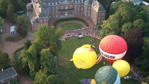 Le Roeulx : festival des montgolfières