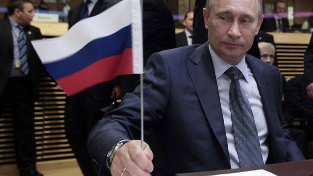 Vladimir Poutine va guider en deltaplane la migration de grues de Sibérie