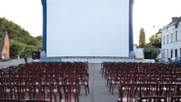 Ecran gonflable pour ciné en plein air
