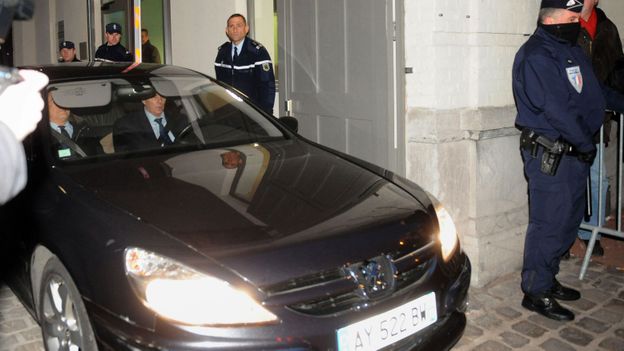 DSK ressort libre de la caserne