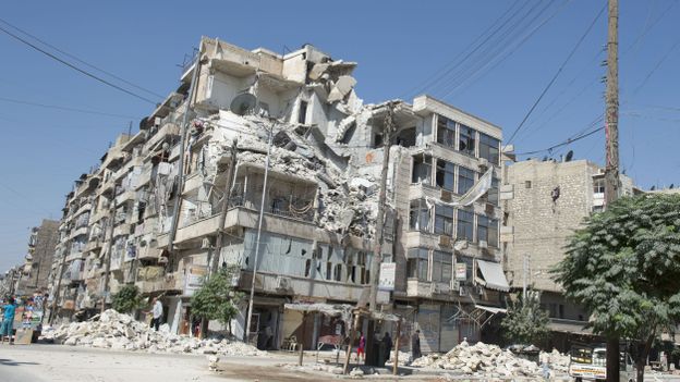 Combats acharnés à Alep, nouvelles manifestations anti-régime en Syrie