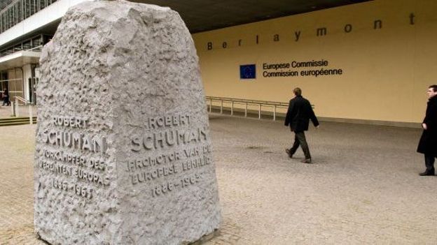 Illustration: l'entrée du bâtiment de la Commission européenne à Bruxelles