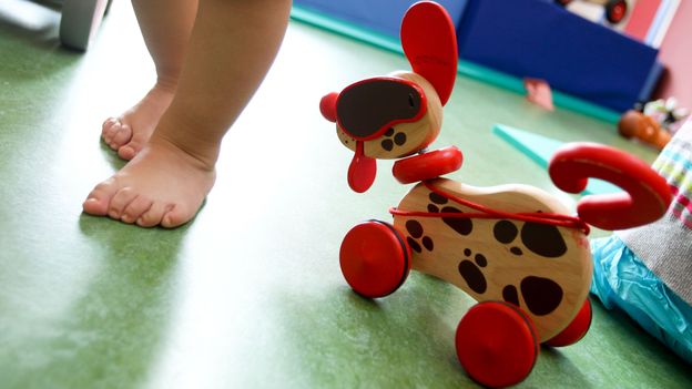 La CSC pense qu'avoir confié la gestion des crèches à une ASBL para-communale plutôt qu'à la commune directement est une mauvaise chose