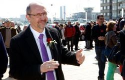 Johan Vande Lanotte veut diminuer les tarifs de la téléphonie mobile