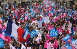 La manifestation anti-mariage gay vire aux affrontements à Paris