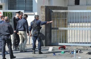 Brindisi: une bombe devant un lycée fait une morte et quatre blessés graves