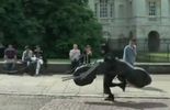 Vidéo très drôle: Une batmobile ultra-cheap en Angleterre