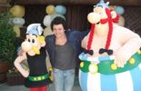 Kev' Adams au parc Astérix