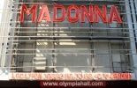 123 Madonna répond à Marine Le Pen par un hommage à la France tolérante