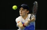 Goffin s'incline face à Melzer