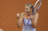 Sharapova bat Li Na en finale à Stuttgart
