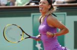 Azarenka qualifiée pour les quarts 