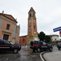 Des carbiniers à Sant'Agostino (Emilie-Romagne) 