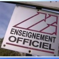 Ce jeu de dominos est simplement dicté par la loi, répond le cabinet Simonet. 