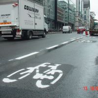 Rue de la Loi: une piste cyclable remplace une bande circulation