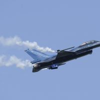 Les F-16 de la force aérienne belge, comme celui-ci, dérangent des habiantants de Marche-en-Famenne