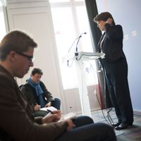 France: les socialistes appellent la droite à faire battre l'extrême droite