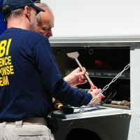 Illustration: des agents du FBI au travail