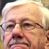 Le bourgmestre de Molenbeek, Philippe Moureaux, interdit les rassemblements de plus de 5 personnes