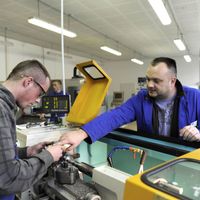 Dans les services comme dans l'industrie, les jobs d'étudiants se font rares.