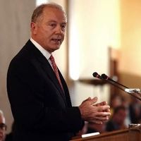 Le gouverneur de la banque de Grèce, Georges Povropoulos, se réjouit de voir l'argent revenir dans les caisses des banques grecques