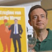 Bart De Wever présente son livre sur son régime