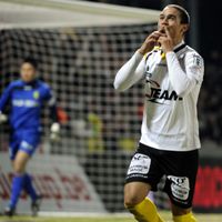 Lokeren rejoint Courtrai en finale