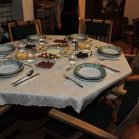 Voici la table pour la soirée de "rupture de jeûne" chez le couple turc, Aïcha et Hussayn