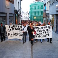 Ils étaient près de 200 à marcher dans les rues de Tournai ce mardi soir.