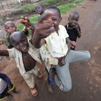 Enfants des rues à Kampala, capitale de l'Ouganda