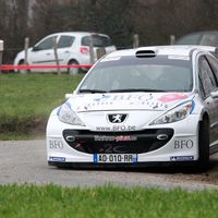 Lyon-Charbonnières : Loix leader en S2000